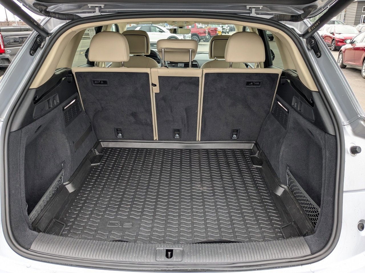 Used 2021 Audi Q5 Premium image 15