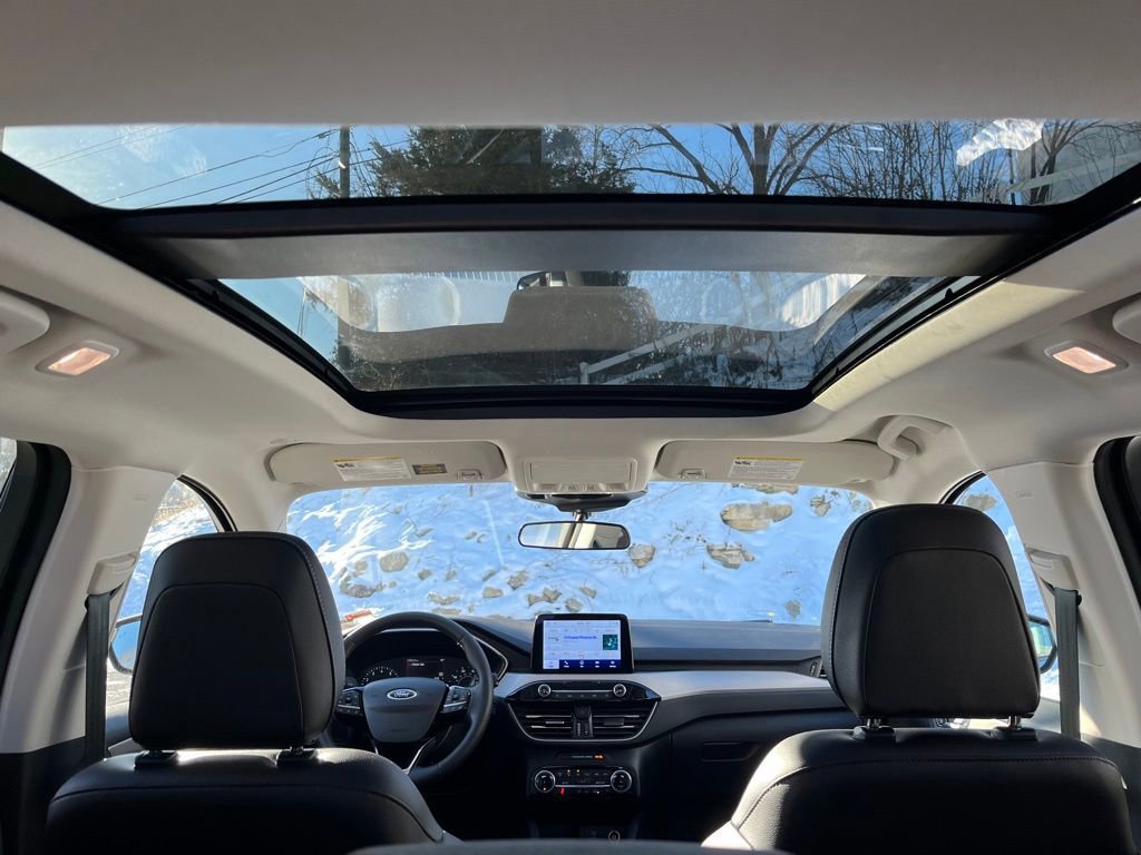 Certified 2022 Ford Escape SEL image 11