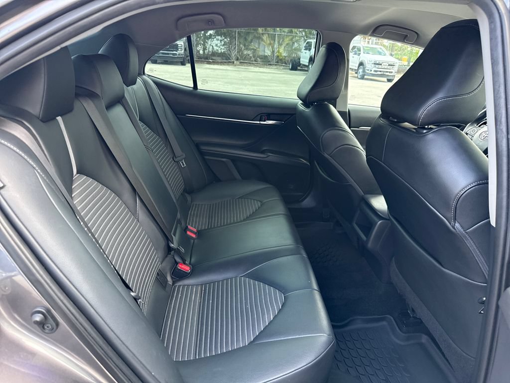 Used 2021 Toyota Camry SE FWD image 25