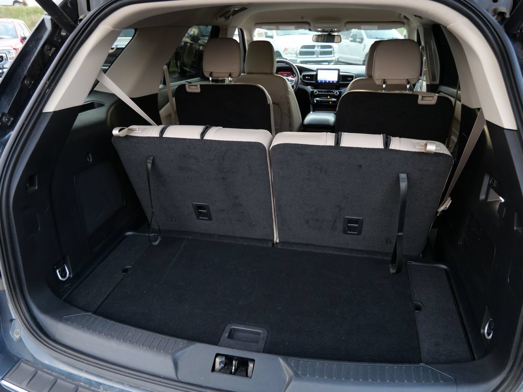Certified 2023 Ford Explorer Limited AWD/4WD image 10