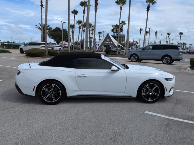 Certified 2024 Ford Mustang Convertible RWD image 3