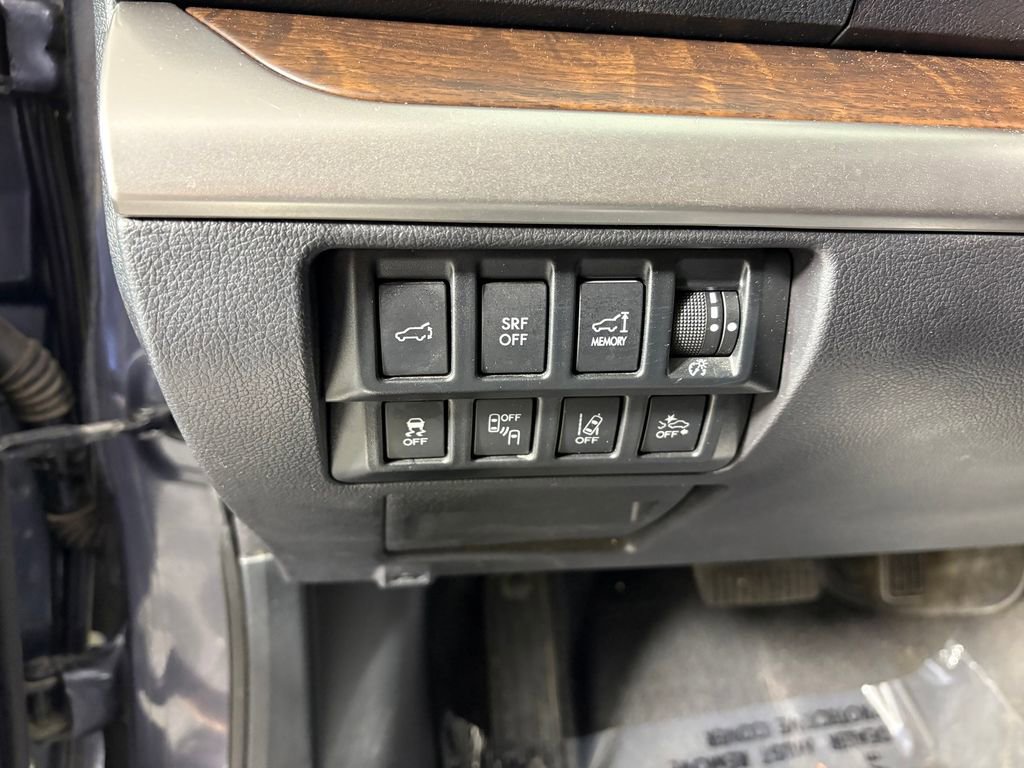 Used 2017 Subaru Outback 3.6R Limited image 13