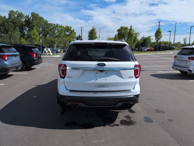 Certified 2018 Ford Explorer XLT w/ Equipment Group 202A AWD/4WD image 6