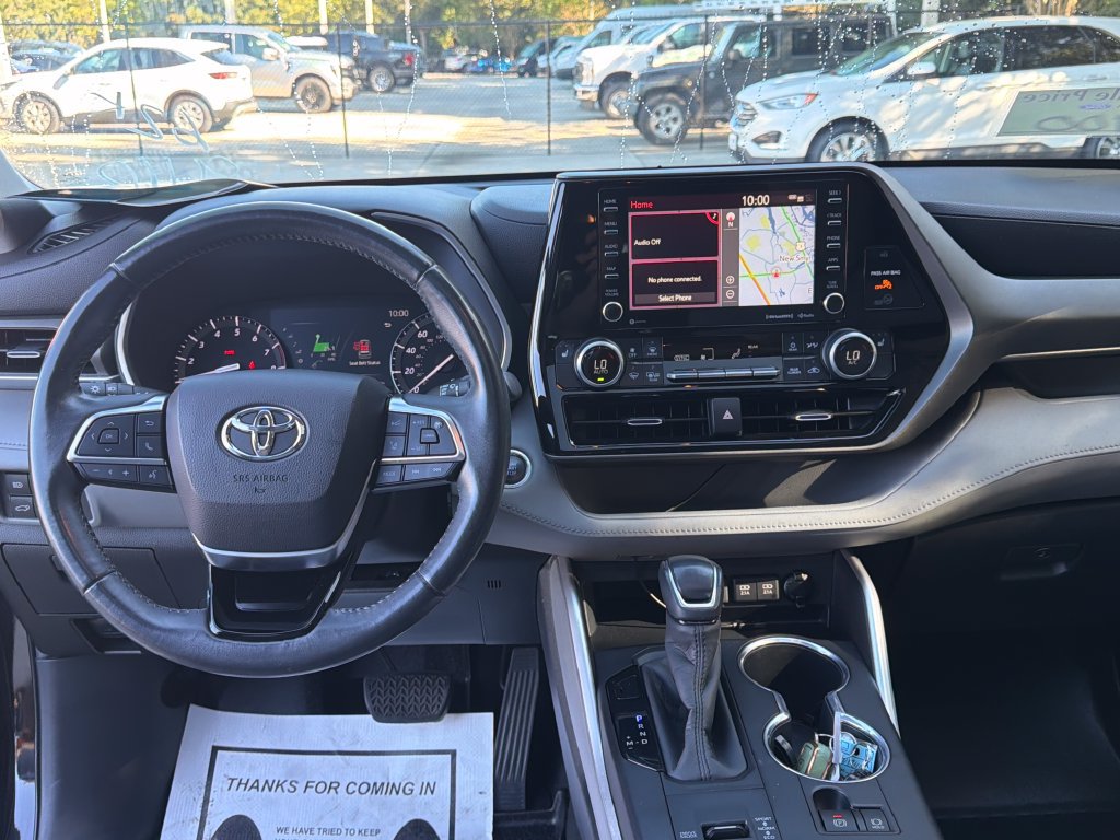 Used 2020 Toyota Highlander XLE FWD image 7