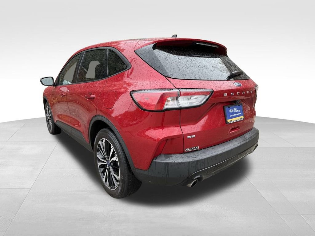 Certified 2021 Ford Escape SE w/ SE Sport Appearance Package image 3