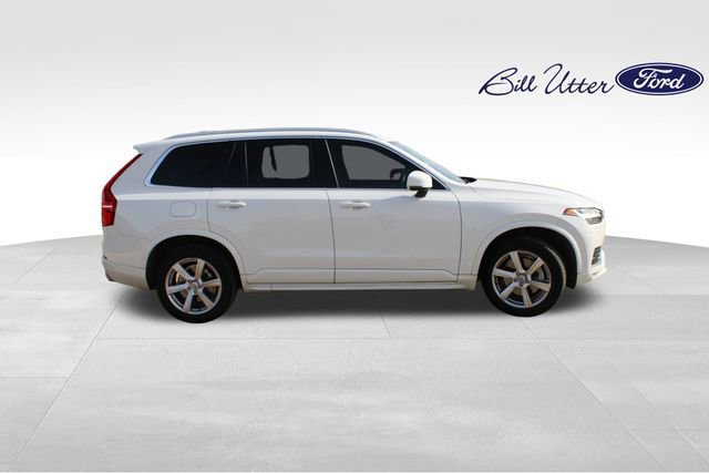 Used 2021 Volvo XC90 T5 Momentum w/ Climate Package image 6