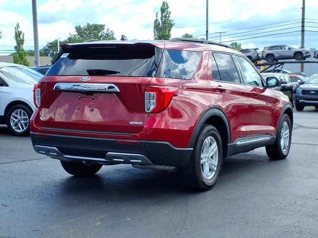 Certified 2024 Ford Explorer XLT w/ Equipment Group 202A AWD/4WD image 4