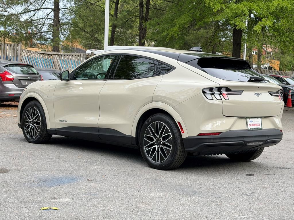 Certified 2025 Ford Mustang Mach-E Premium AWD/4WD image 5