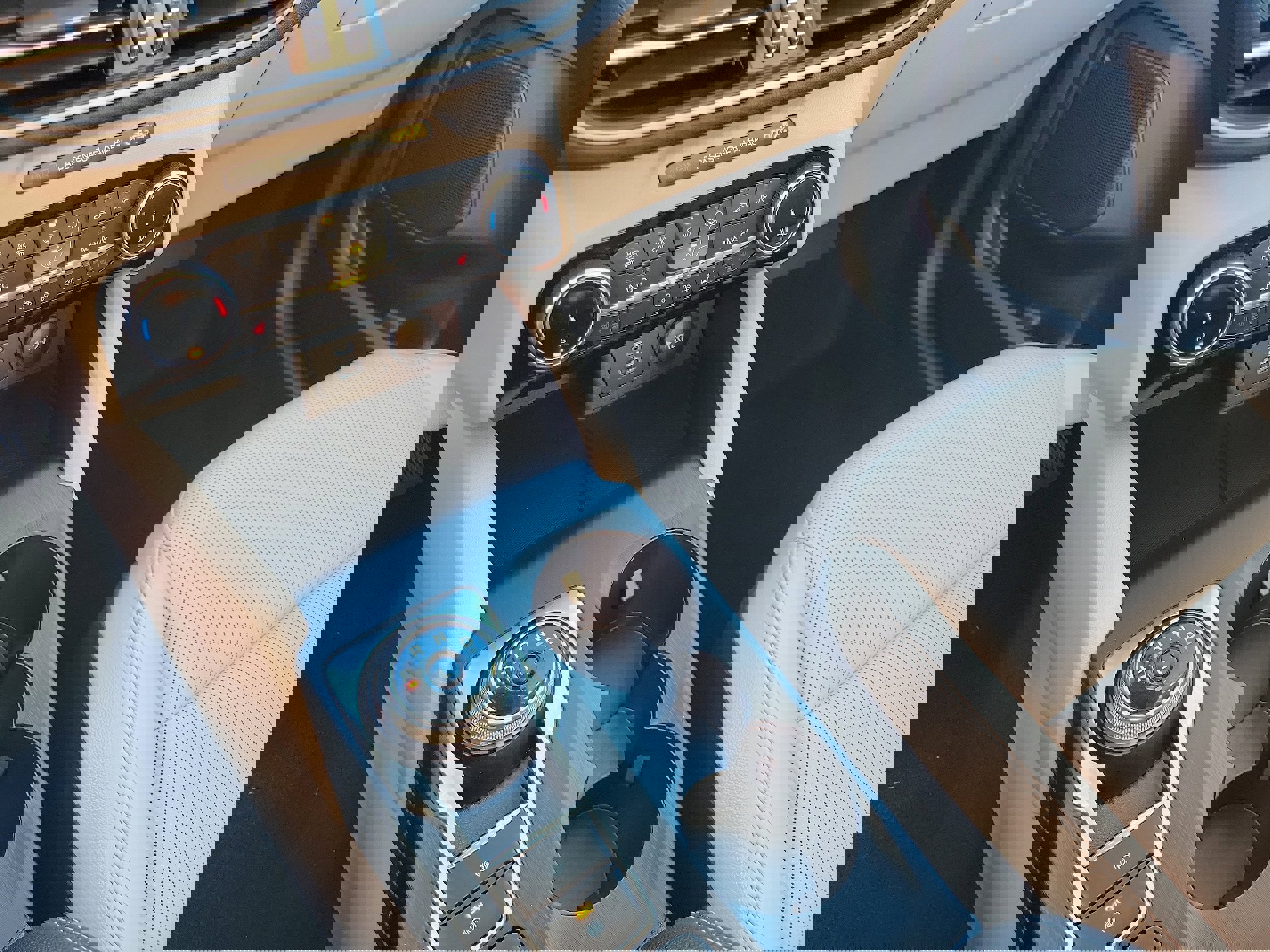 Certified 2022 Ford Escape SEL image 32