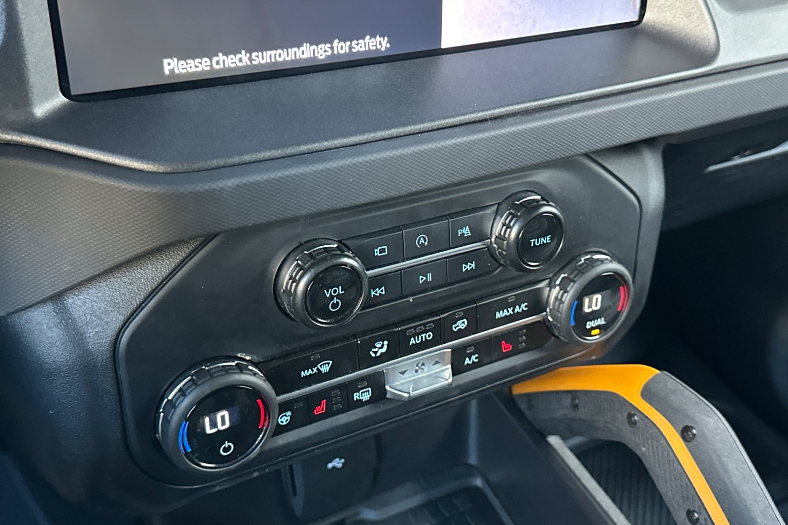 Certified 2024 Ford Bronco Badlands AWD/4WD image 31