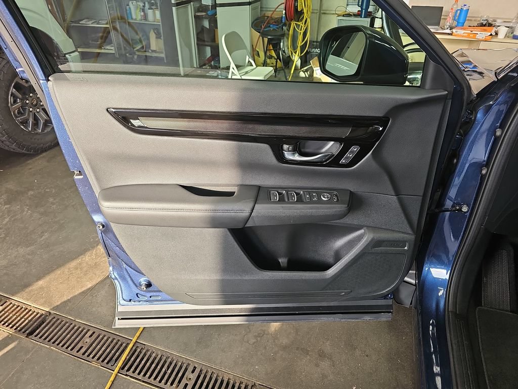 Used 2026 Honda CR-V EX-L image 25