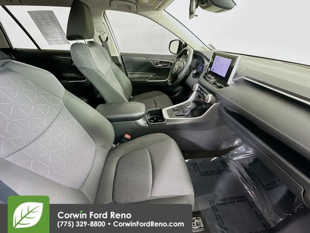 Used 2024 Toyota RAV4 XLE AWD/4WD image 26