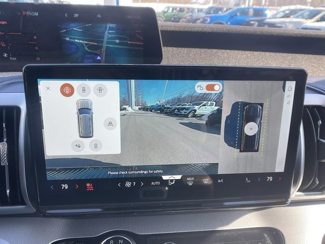 Certified 2025 Ford Expedition Active image 28