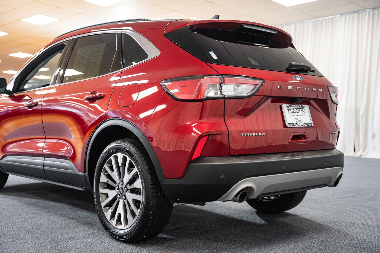 Certified 2022 Ford Escape Titanium image 6