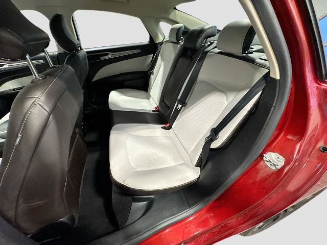 Certified 2019 Ford Fusion SE w/ Equipment Group 151A image 19