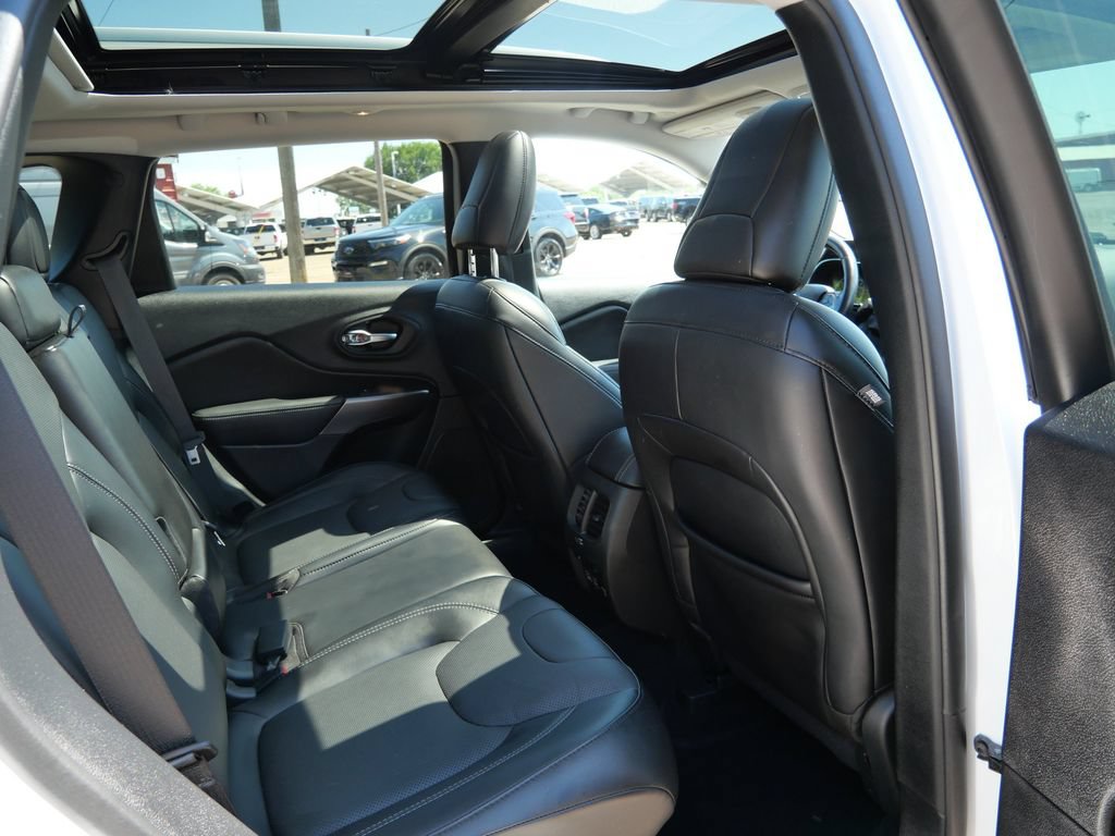 Used 2021 Jeep Cherokee Limited w/ Elite Package AWD/4WD image 13