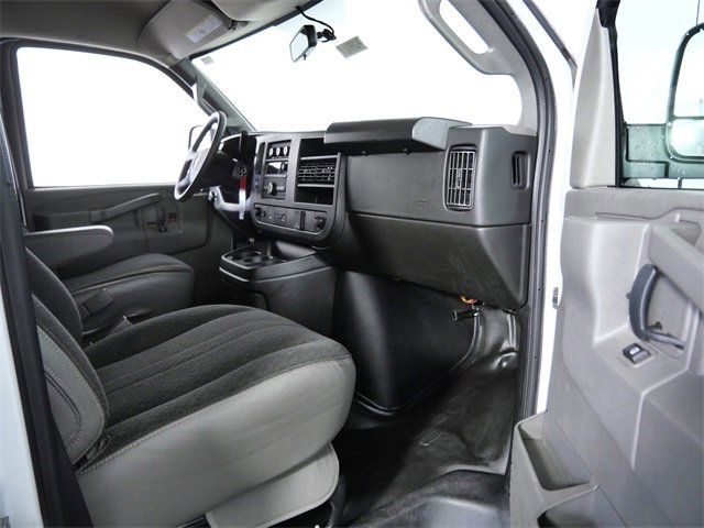 Used 2024 Chevrolet Express 2500 w/ Driver Convenience Package image 10