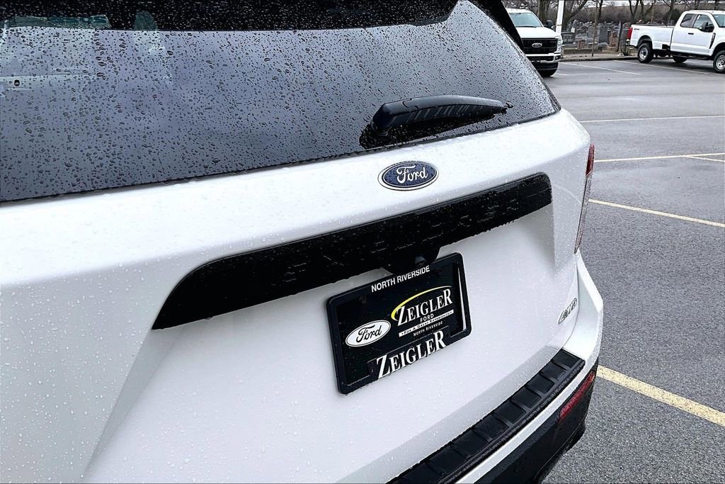 Certified 2022 Ford Explorer ST-Line w/ Class IV Trailer Tow Package AWD/4WD image 8