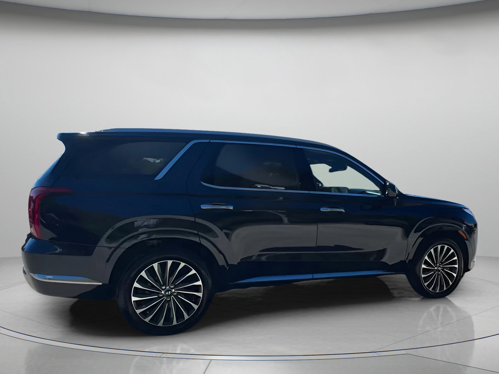 Used 2024 Hyundai Palisade Calligraphy image 22