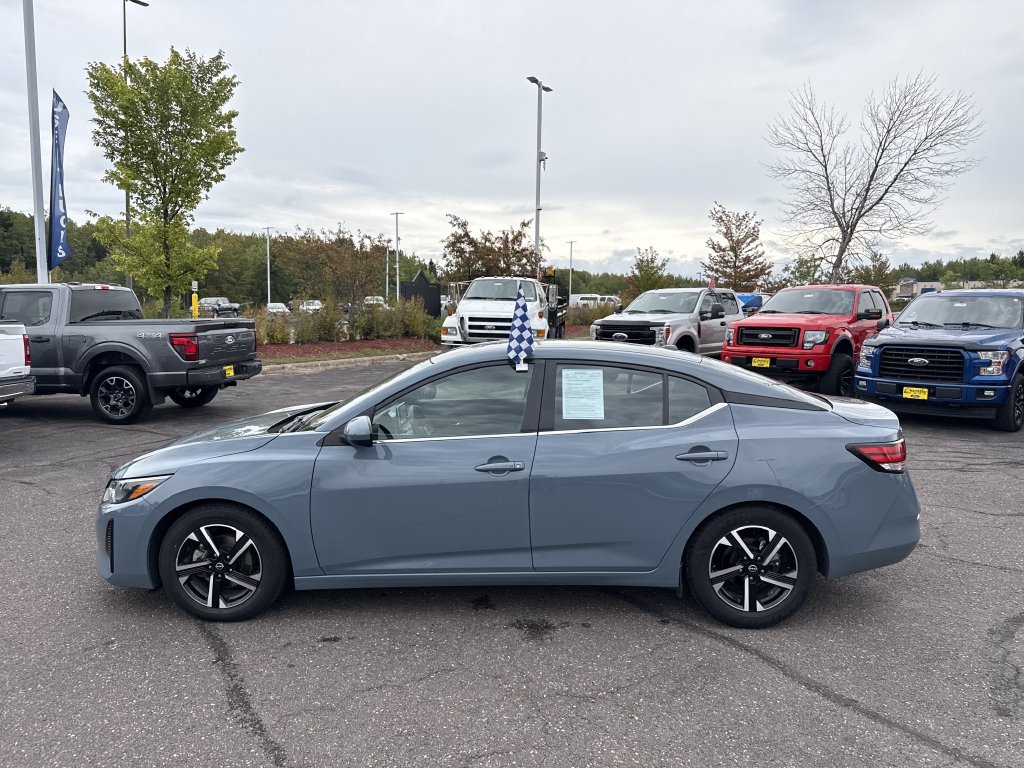 Used 2025 Nissan Sentra SV FWD image 9