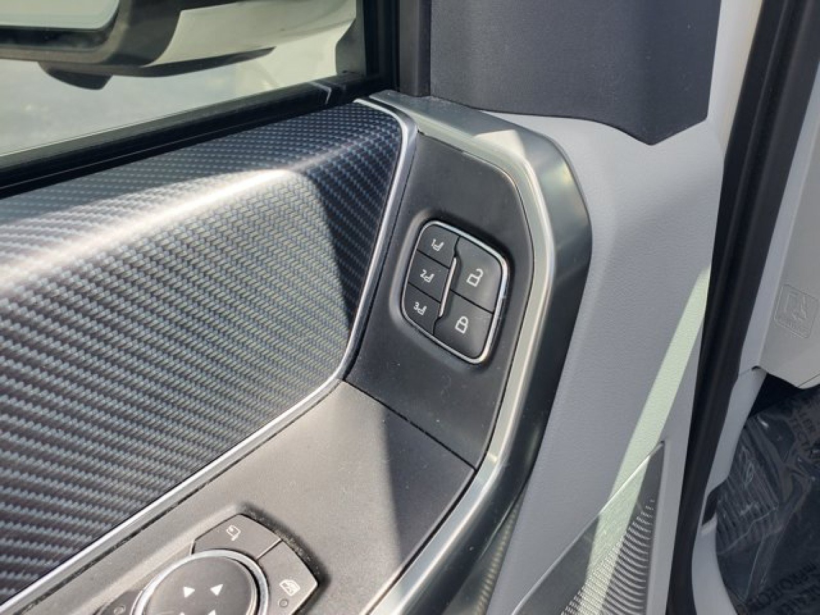 Certified 2022 Ford F150 Limited AWD/4WD image 15