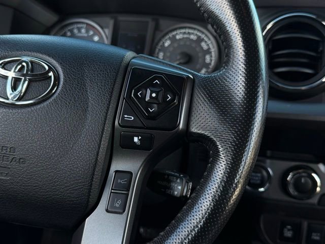 Used 2019 Toyota Tacoma TRD Off-Road w/ Technology Package image 19