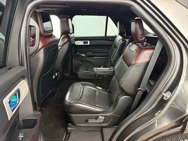 Certified 2020 Ford Explorer Platinum w/ Premium Technology Package image 18