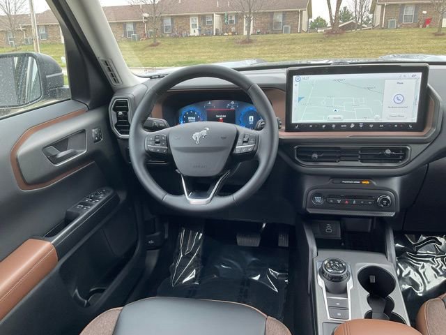 Certified 2025 Ford Bronco Sport Outer Banks w/ Outer Banks Tech Package+ AWD/4WD image 25