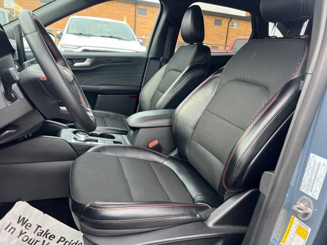 Certified 2024 Ford Escape ST-Line w/ Tech Pack #1 AWD/4WD image 17