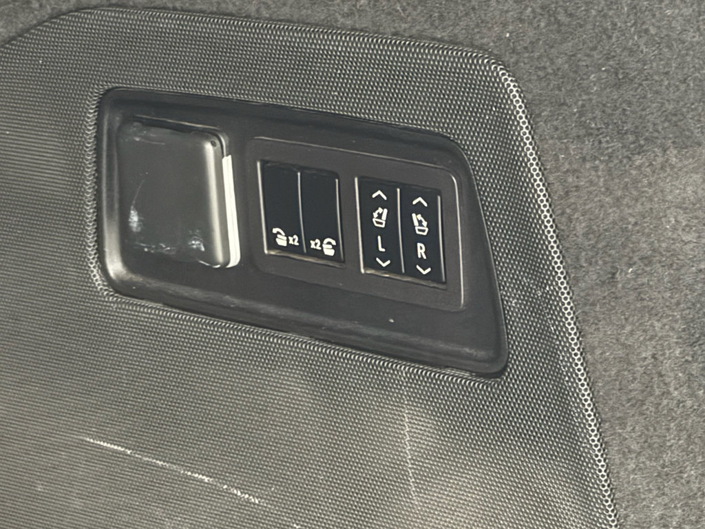 Used 2023 Cadillac Escalade Sport image 36