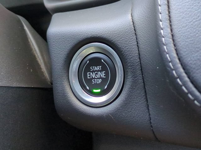 Used 2021 Chevrolet Suburban LT RWD image 31