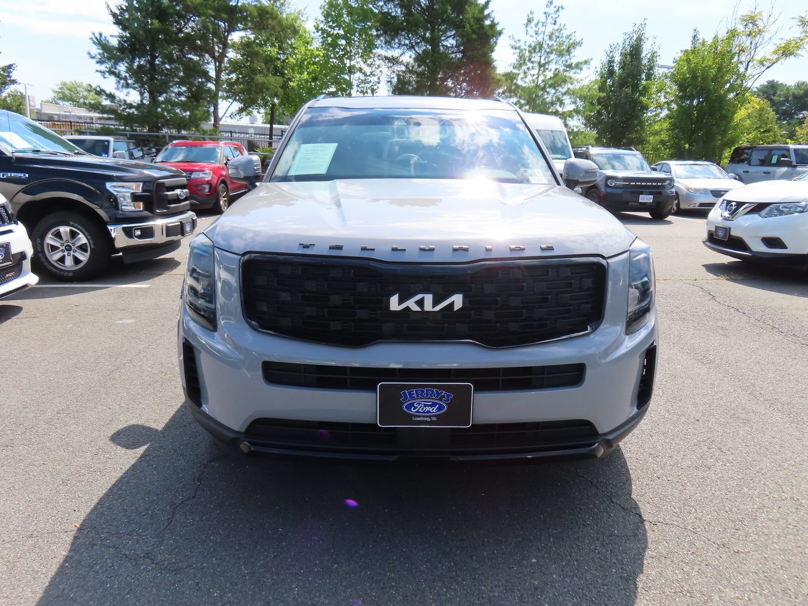 Used 2022 Kia Telluride EX w/ EX Premium Package AWD/4WD image 2