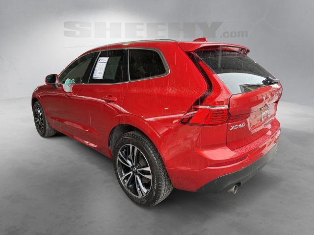 Used 2021 Volvo XC60 T5 Momentum w/ Premium Package image 3