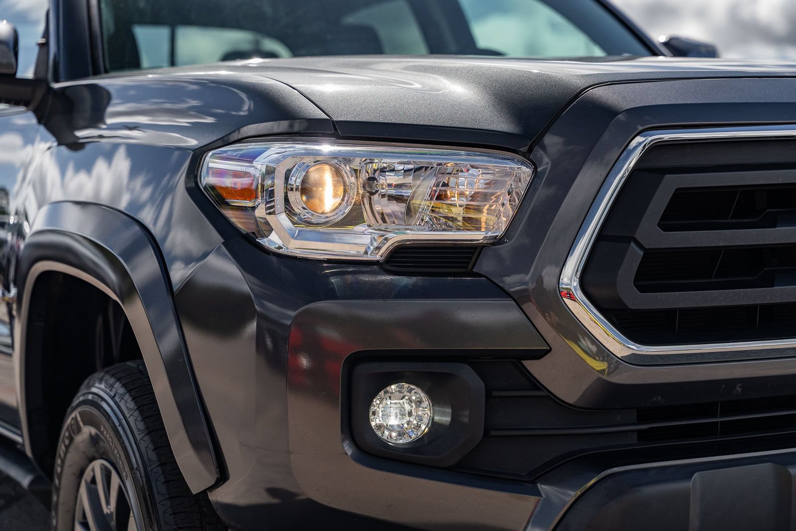 Used 2023 Toyota Tacoma SR5 RWD image 10