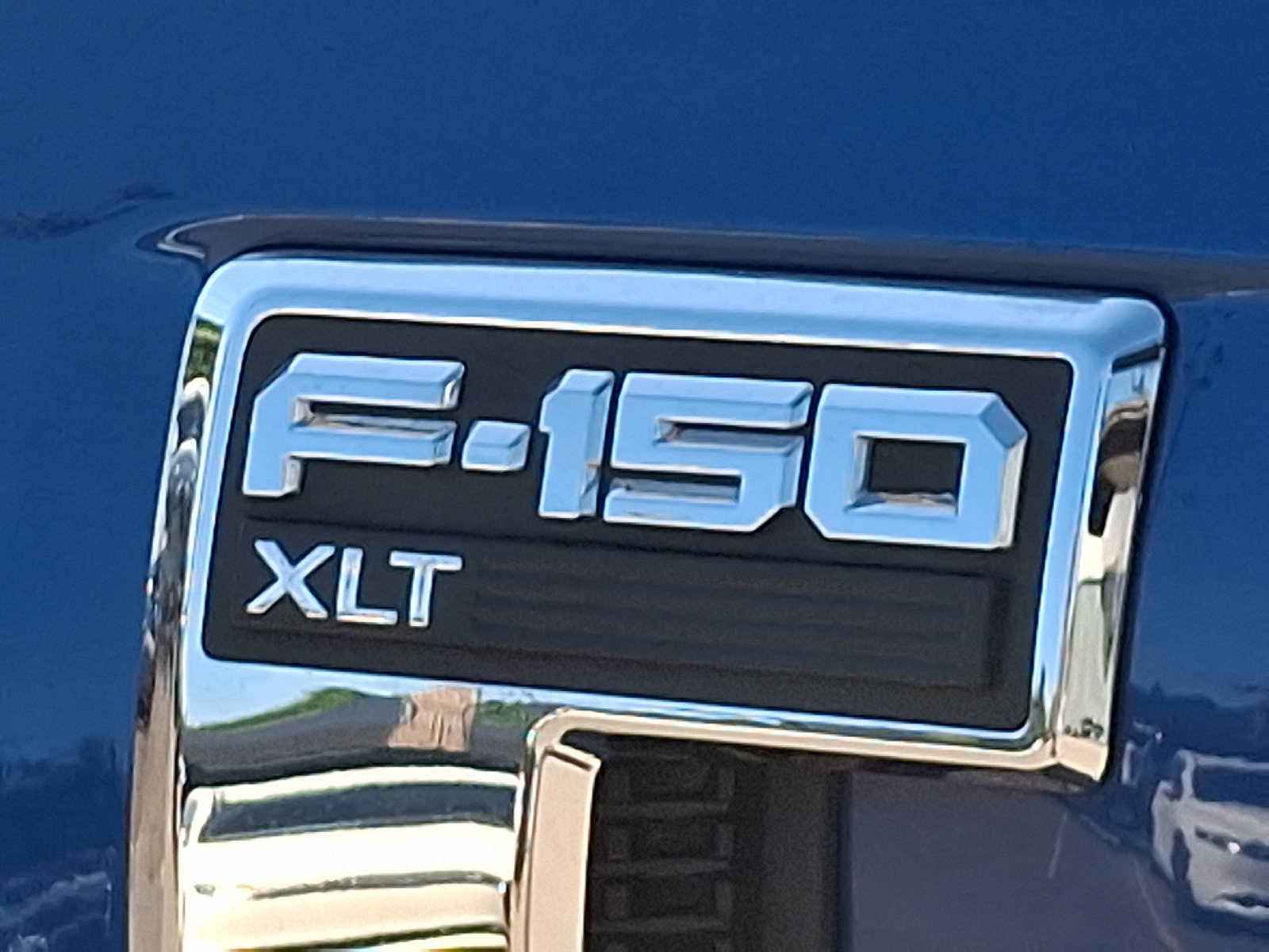 Certified 2024 Ford F150 XLT w/ Equipment Group 302A MID AWD/4WD image 31