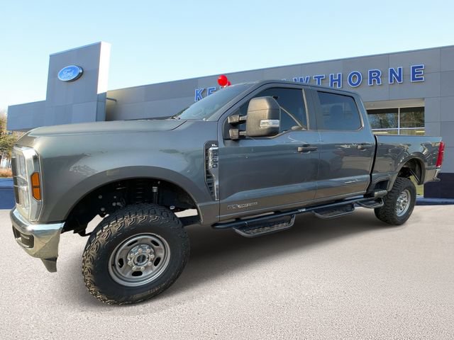 Certified 2025 Ford F250 XL w/ XL Off-Road Package AWD/4WD image 4