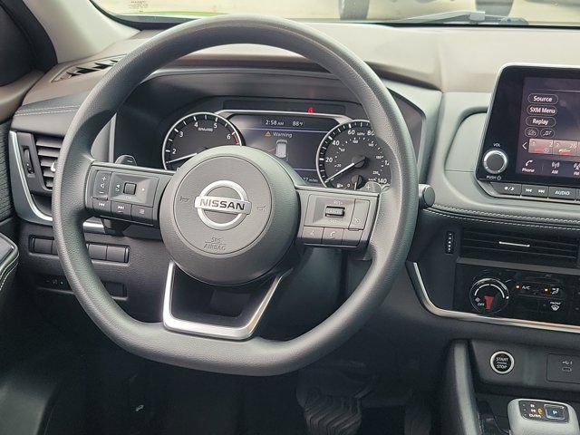 Used 2021 Nissan Rogue S FWD image 16