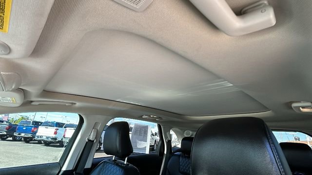 Certified 2023 Ford Edge Titanium w/ Class II Trailer Tow Package image 24