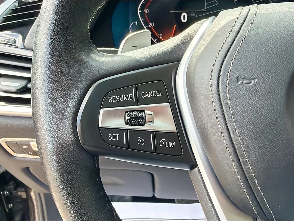 Used 2022 BMW X5 xDrive40i w/ Premium Package AWD/4WD image 12