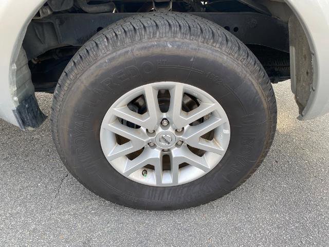 Used 2019 Nissan Frontier SV image 29