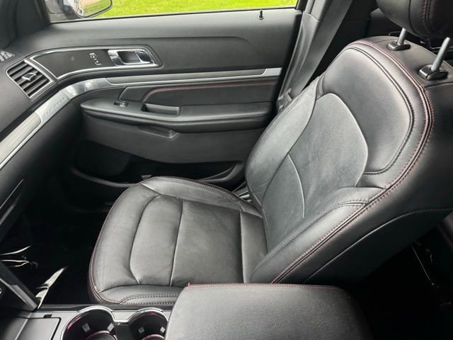 Certified 2019 Ford Explorer Sport w/ Equipment Group 401A AWD/4WD image 31