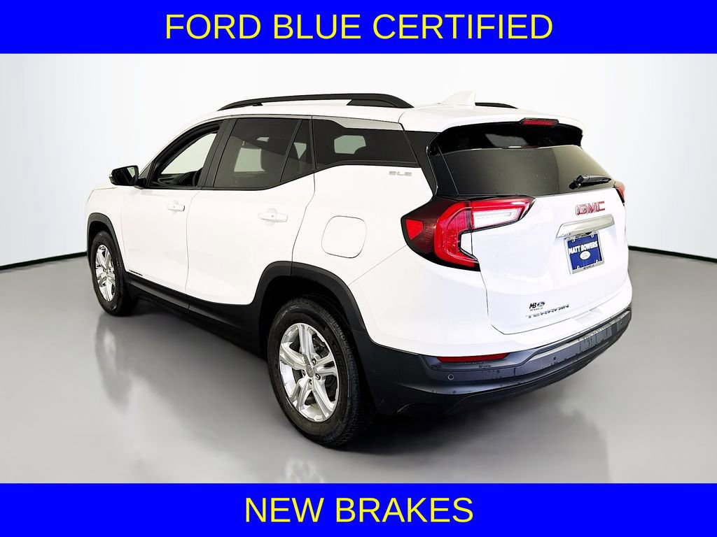 Used 2024 GMC Terrain SLE w/ Driver Convenience Package image 5