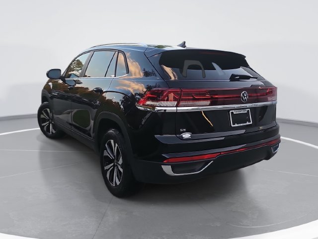 Used 2026 Volkswagen Atlas Cross Sport SE FWD image 5