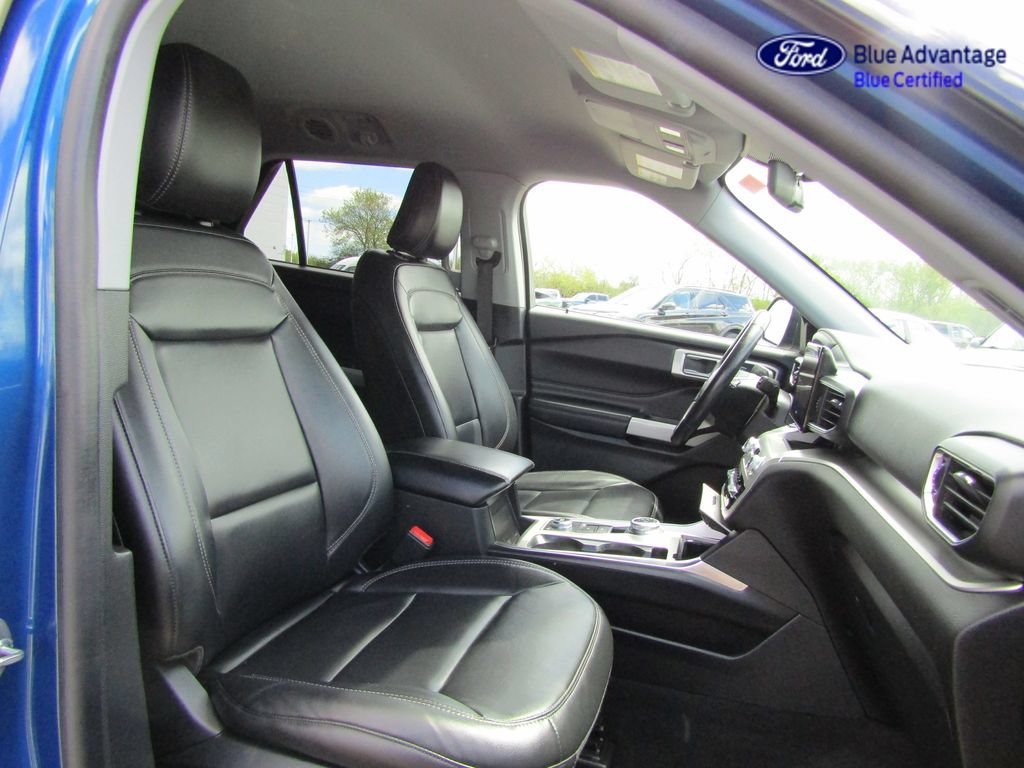 Certified 2022 Ford Explorer XLT w/ Equipment Group 202A AWD/4WD image 20