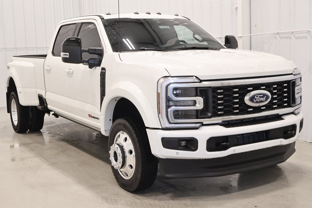 Certified 2025 Ford F450 Platinum w/ FX4 Off-Road Package image 10