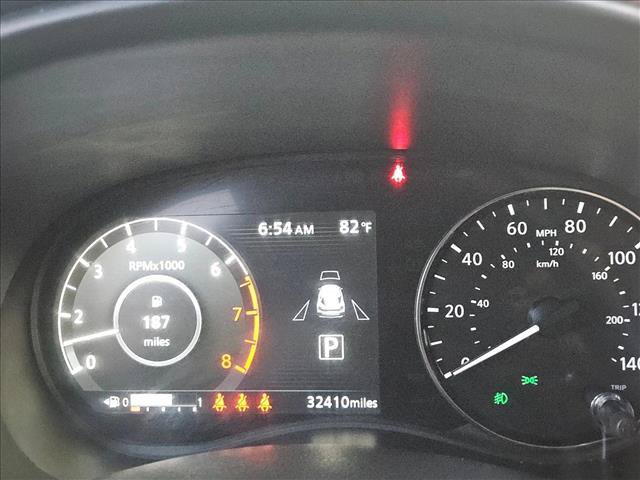 Used 2024 Nissan Kicks SR FWD image 11