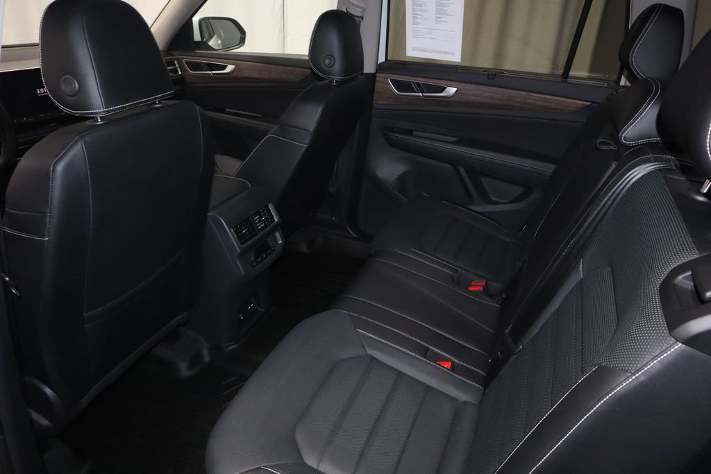 Used 2024 Volkswagen Atlas SEL AWD/4WD image 22
