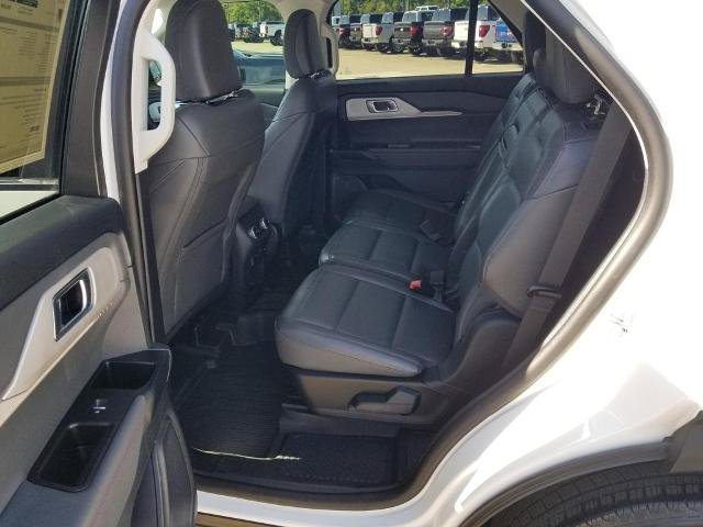 Certified 2025 Ford Explorer Active w/ Active Comfort Package AWD/4WD image 13