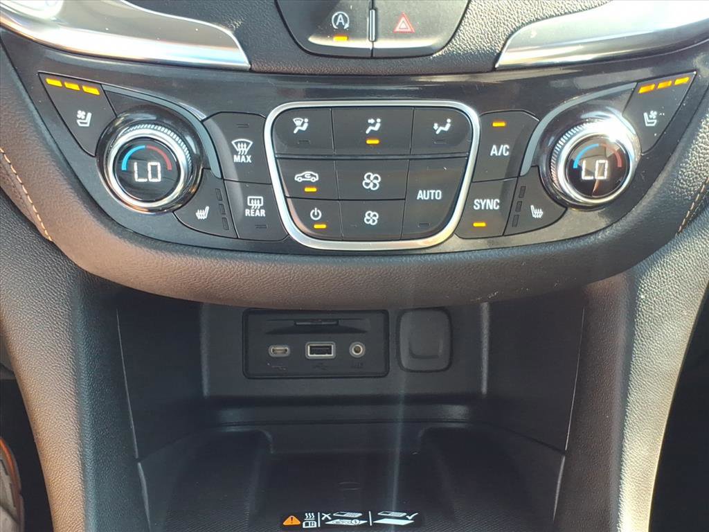 Used 2024 Chevrolet Equinox Premier image 21