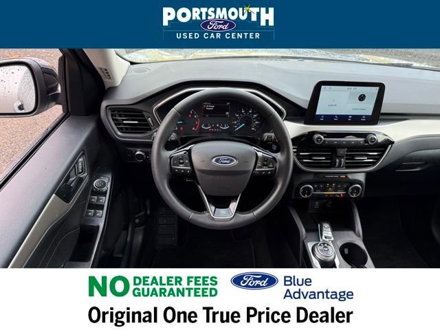 Certified 2022 Ford Escape SE w/ SE Sport Appearance Package image 13